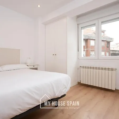 Myhousespain - Luminoso Y Amplio Piso En El Centro Χιχόν